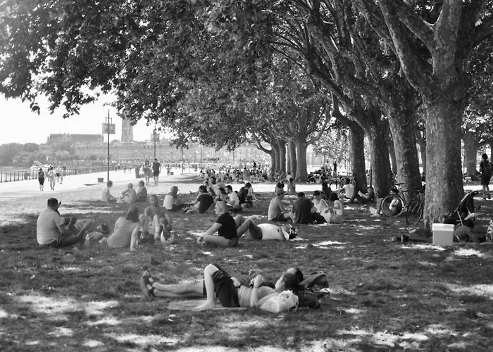 Romance Au Coeur De / Jardin Public * בורדו